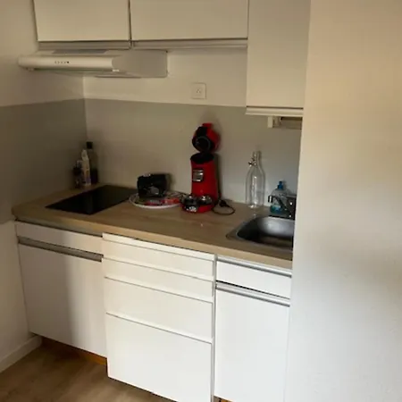 20 M From The Sea - Apartment *