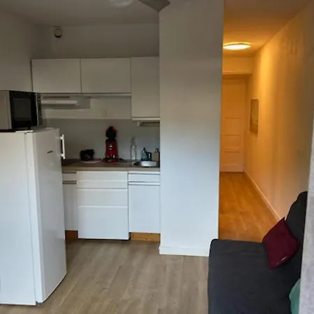 20 M From The Sea - Apartment