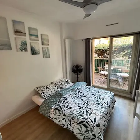 20 M From The Sea - *